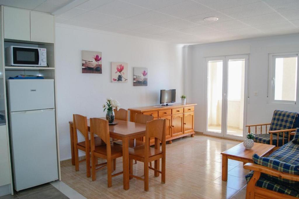 Apartamentos Riviera Beach ปีลาร์ เดลา ออราดาดา ภายนอก รูปภาพ